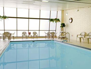 Ramada Convention Center Eau Claire酒店 设施 照片